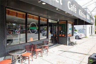 Plus de détails pour 371-373 Smith St, Providence, RI - Commerce de détail à vendre