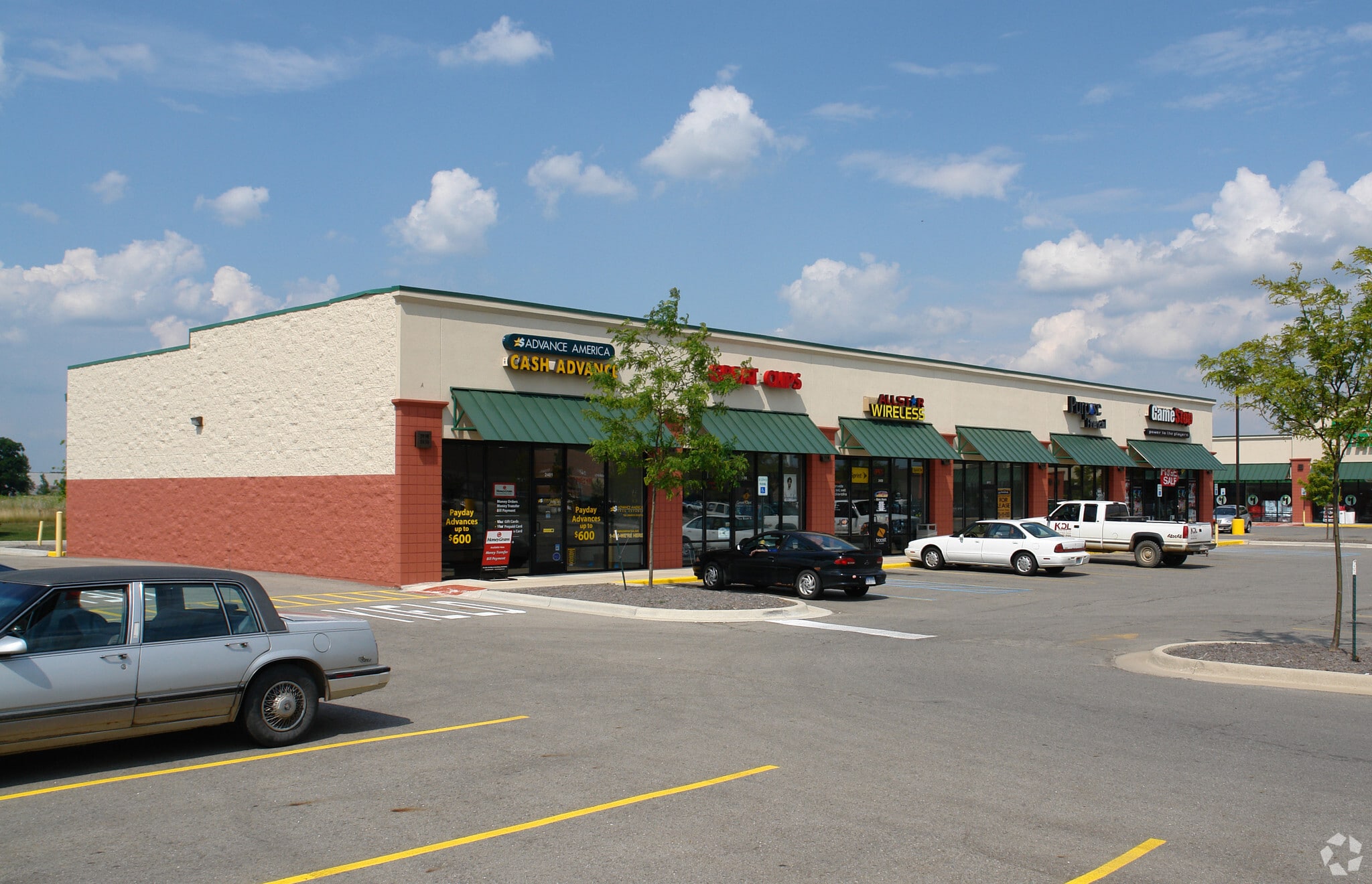 2401-2459 Ontario Dr, Saint Johns, MI for lease Primary Photo- Image 1 of 6