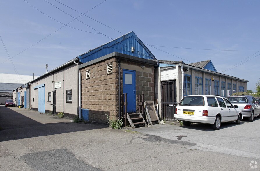 Mansfield Rd, Derby à louer - Photo du bâtiment - Image 2 de 2