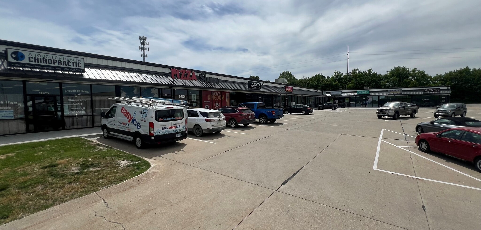 905-909 State Rte 92, Kearney, MO 64060, USA, Kearney, MO for lease Building Photo- Image 1 of 12