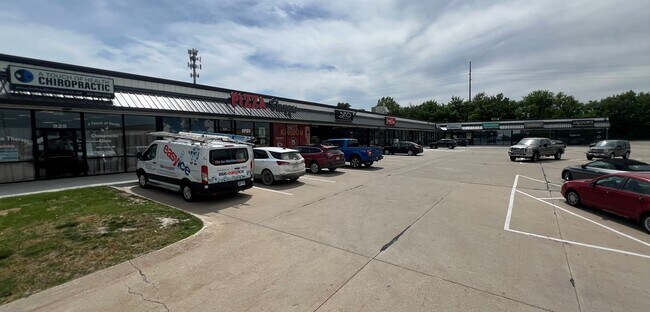 Plus de détails pour 905-909 State Rte 92, Kearney, MO 64060, USA, Kearney, MO - Commerce de détail à louer