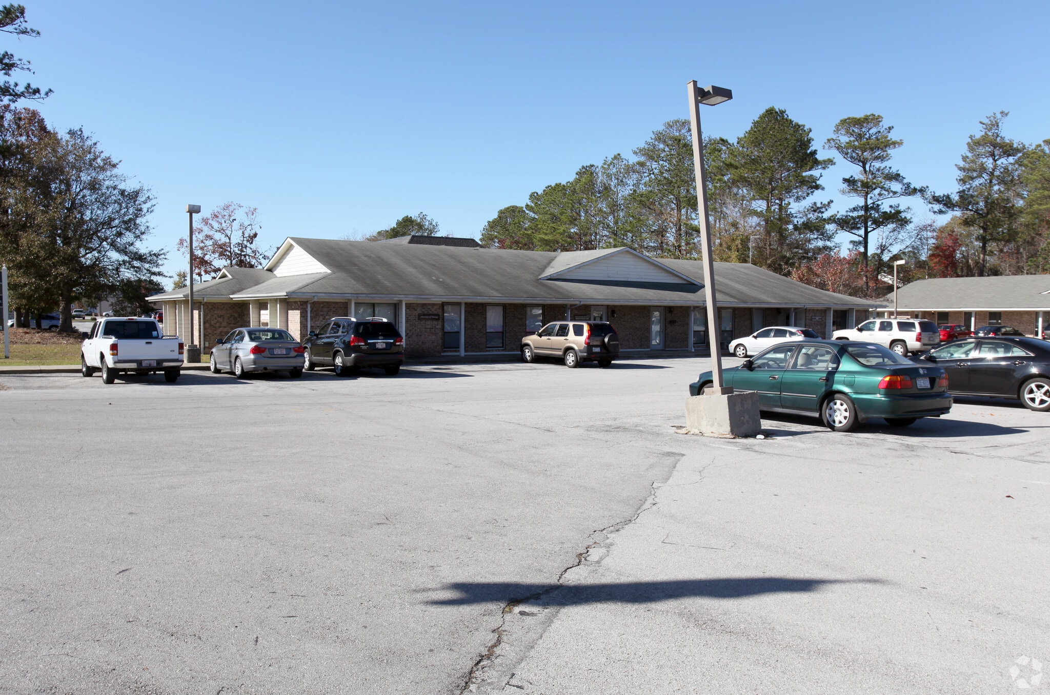 1703 Country Club Rd, Jacksonville, NC for lease Primary Photo- Image 1 of 40
