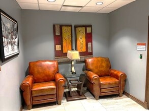 6001 Cochran Rd, Solon, OH à louer Photo intérieure- Image 1 de 6