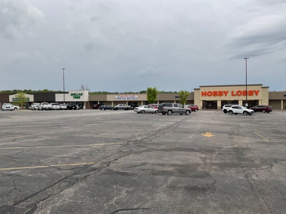 2233 Missouri Blvd, Jefferson City, MO for lease - Building Photo - Image 1 of 2