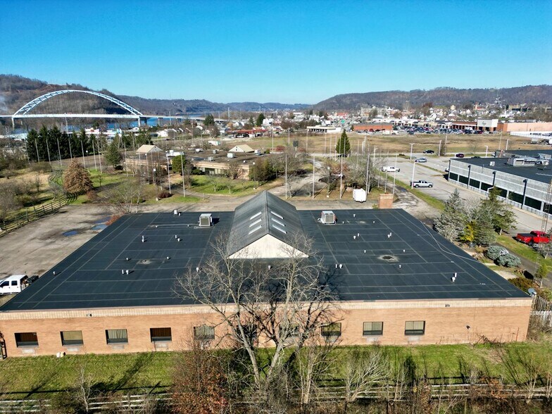 1500 Lafayette Ave, Moundsville, WV à vendre - Photo du bâtiment - Image 2 de 9