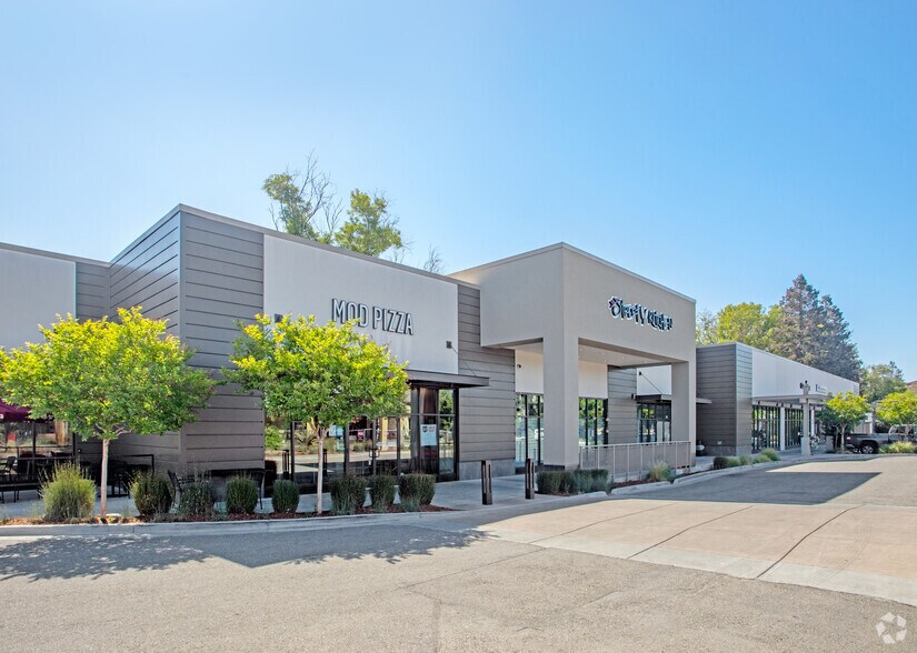 10801-11111 N Wolfe Rd, Cupertino, CA à louer - Photo du bâtiment - Image 3 de 10