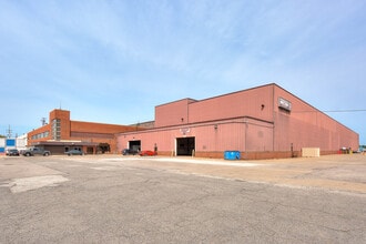 8500 Clinton Rd, Brooklyn, OH for lease Building Photo- Image 2 of 2