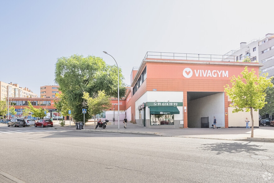 Calle Valderrebollo, 1-3, Madrid, Madrid for sale - Building Photo - Image 2 of 4