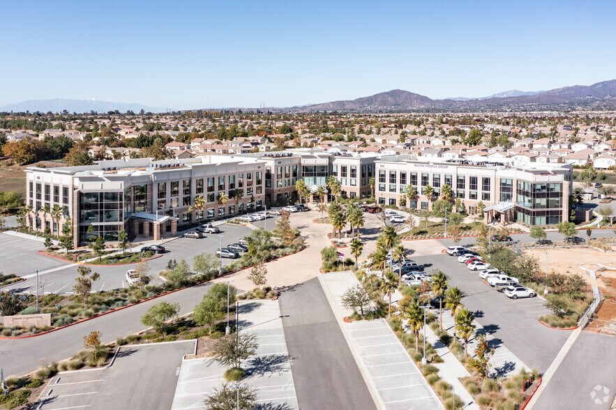 839 Highland Springs Ave, Beaumont, CA à louer - Aérien - Image 3 de 5