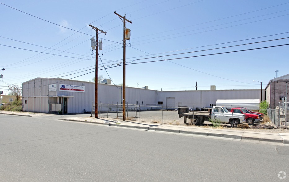 2407 Commercial St NE, Albuquerque, NM for lease - Building Photo - Image 2 of 40