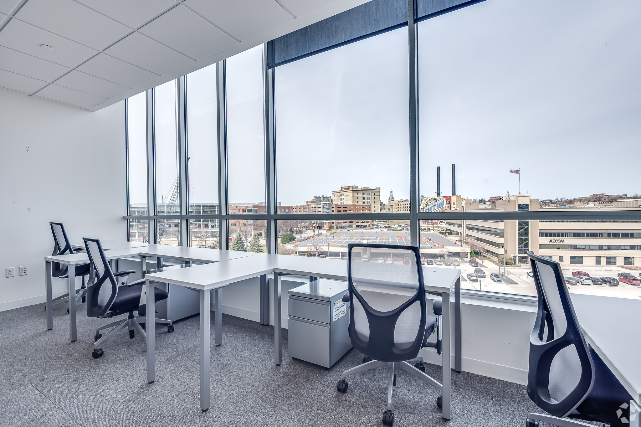 1433 N Water St, Milwaukee, WI à louer Photo intérieure- Image 1 de 11