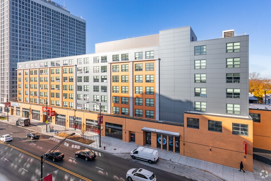 6418 N Sheridan Rd, Chicago, IL à vendre - Photo du bâtiment - Image 2 de 16