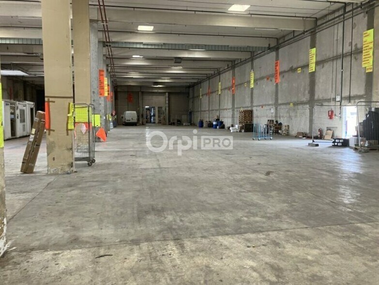 Industrial in Longvic for lease - Interior Photo - Image 3 of 3