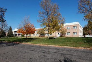 Plus de détails pour 7590 Lyric Ln NE, Minneapolis, MN - Bureau à louer