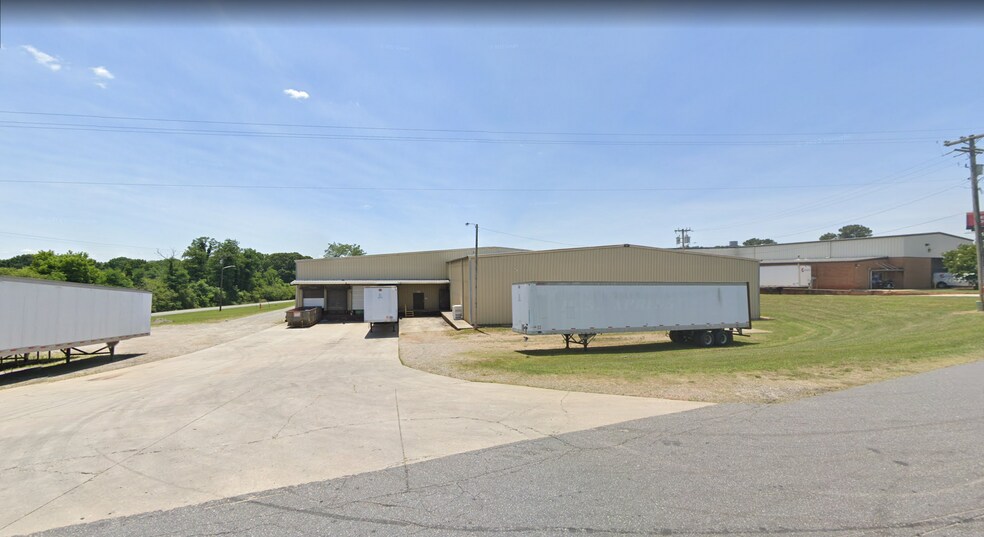 1701 Gregory Rd, Statesville, NC à louer - Photo du bâtiment - Image 3 de 4