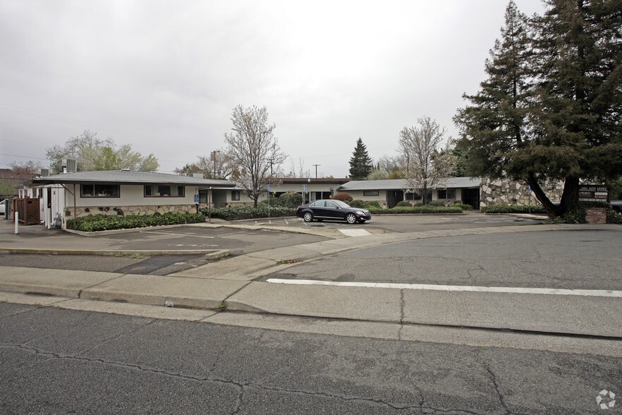 3301 Alta Arden Expy, Sacramento, CA for sale - Building Photo - Image 1 of 4