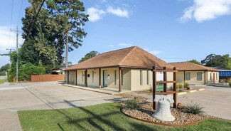 Plus de détails pour 1807 Grand Ave, Liberty, TX - Bureau à louer