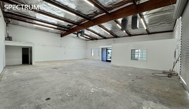 14538-14540 Keswick St, Van Nuys, CA for lease Interior Photo- Image 2 of 2