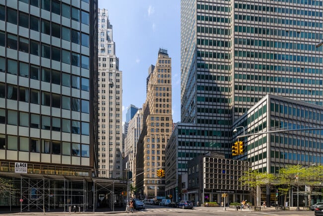 More details for 111 John St, New York, NY - Office for Lease