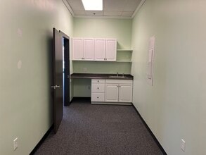 840 N Park Rd, Wyomissing, PA for lease Building Photo- Image 2 of 6