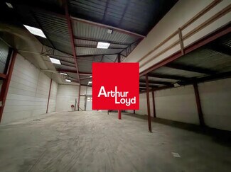 Plus de détails pour Local d'activités à louer