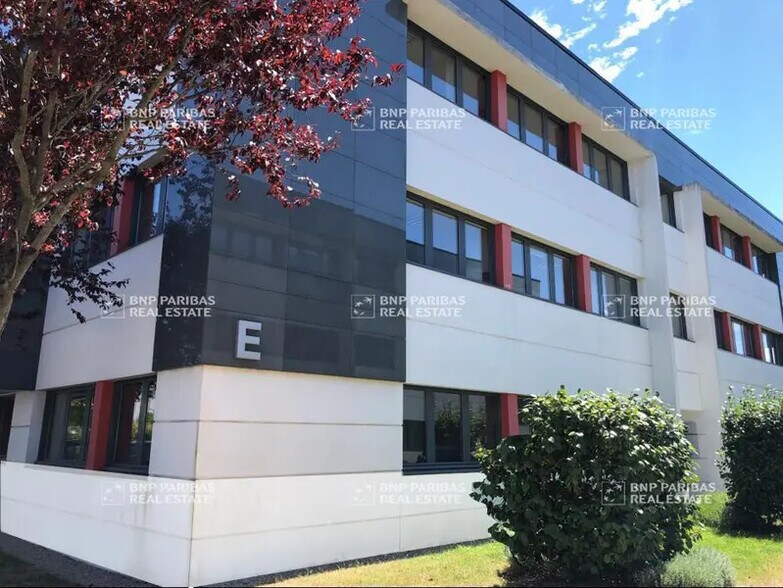 275 Boulevard Marcel Paul, Saint-Herblain for lease - Building Photo - Image 1 of 10
