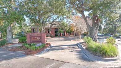 220 Mckenzie Ave, Panama City, FL à vendre Photo intérieure- Image 1 de 44