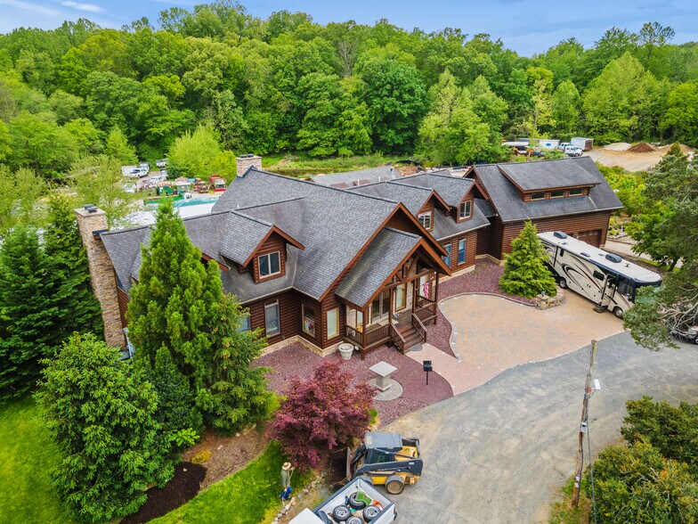 11501 Popes Head Rd, Fairfax, VA à vendre - Photo du bâtiment - Image 3 de 63
