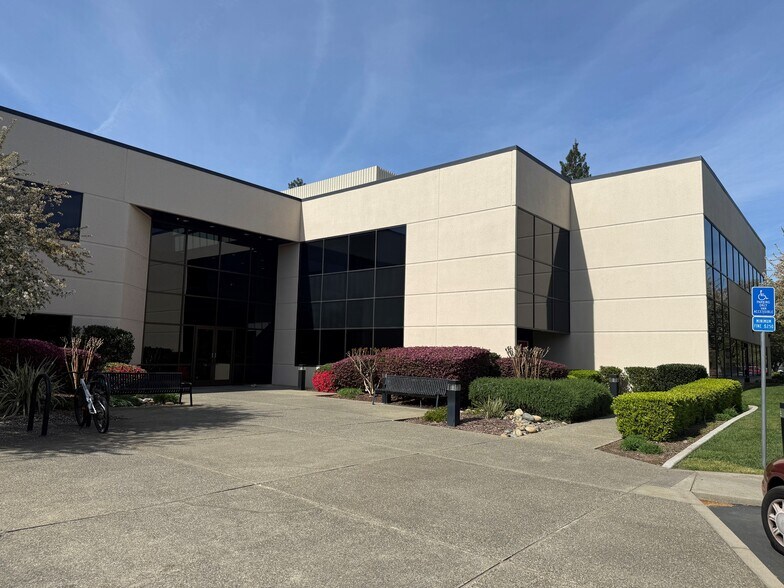 110 Blue Ravine Rd, Folsom, CA for sale - Building Photo - Image 1 of 5