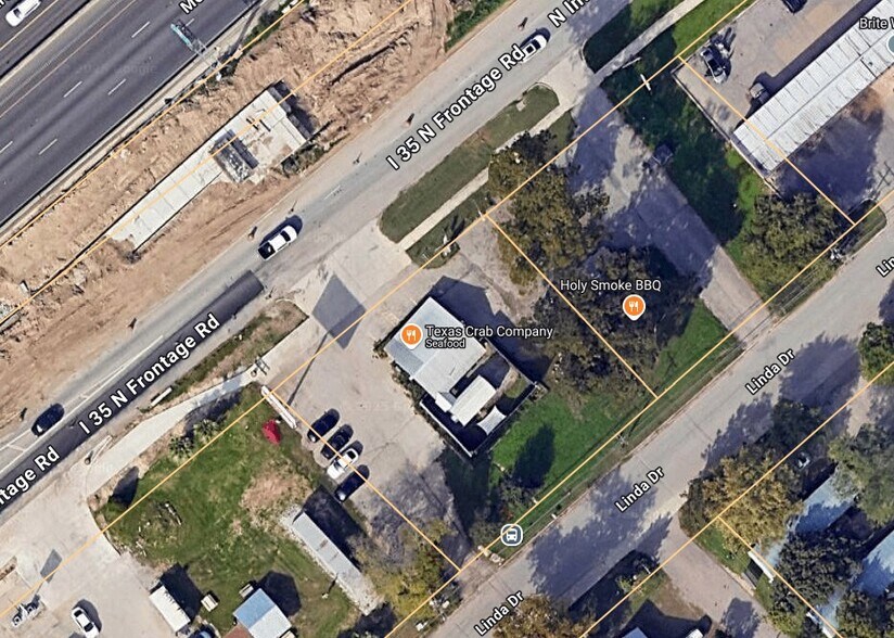 910 N Interstate 35, San Marcos, TX à vendre - Photo du bâtiment - Image 2 de 2