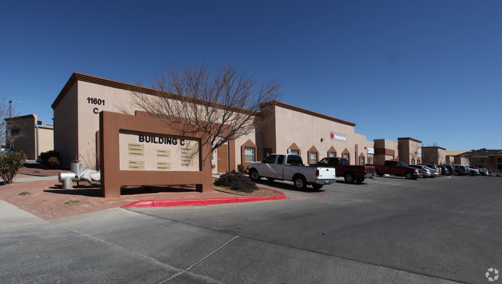 11601 Pellicano Dr, El Paso, TX à vendre Photo principale- Image 1 de 23