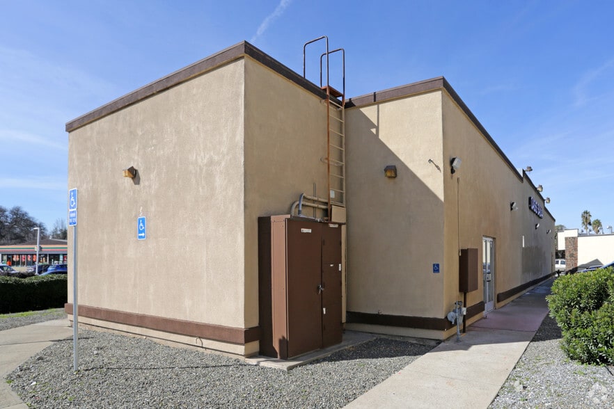 9345 La Riviera Dr, Sacramento, CA for sale - Building Photo - Image 3 of 23