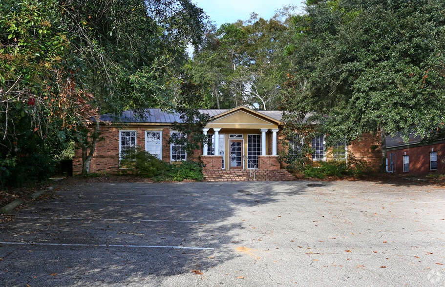 2882 Remington Green Cir, Tallahassee, FL for lease - Primary Photo - Image 1 of 10