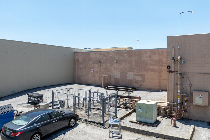 7209-7225 Regional St, Dublin, CA à louer - Photo du bâtiment - Image 2 de 4