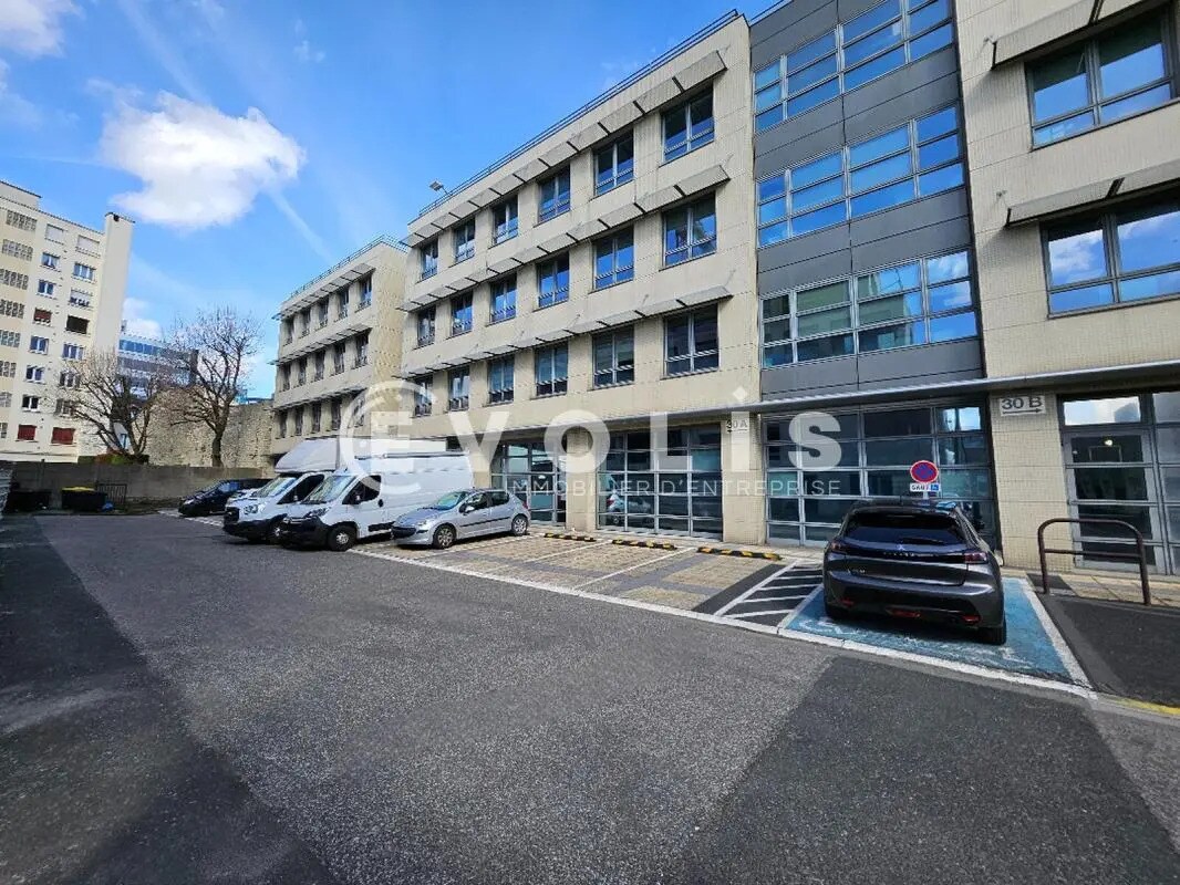 Office in Arcueil for lease Building Photo- Image 1 of 15