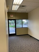 4170 Embassy Dr SE, Grand Rapids, MI à louer Photo intérieure- Image 1 de 8