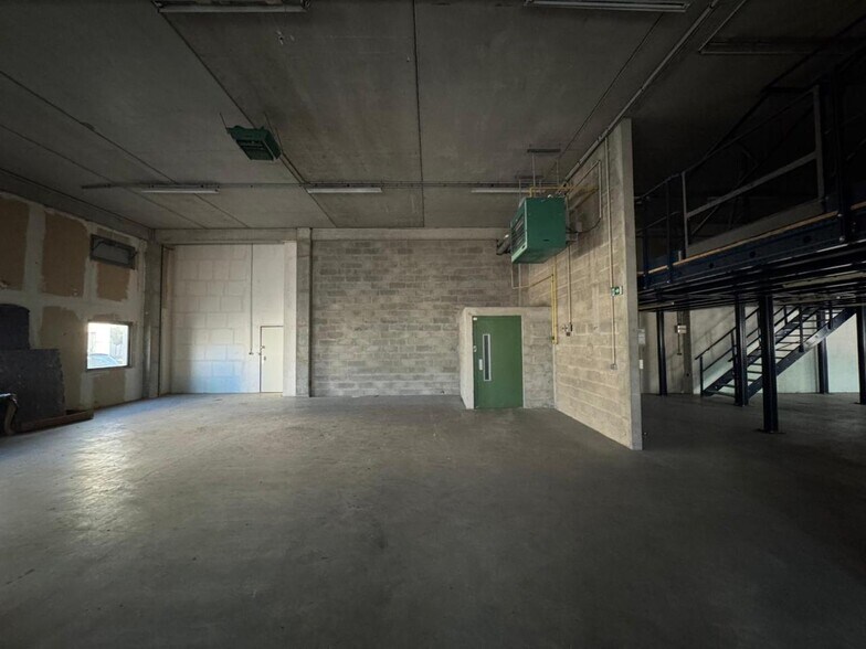 Flex dans Villeneuve-la-Garenne à louer - Photo intérieure - Image 3 de 15