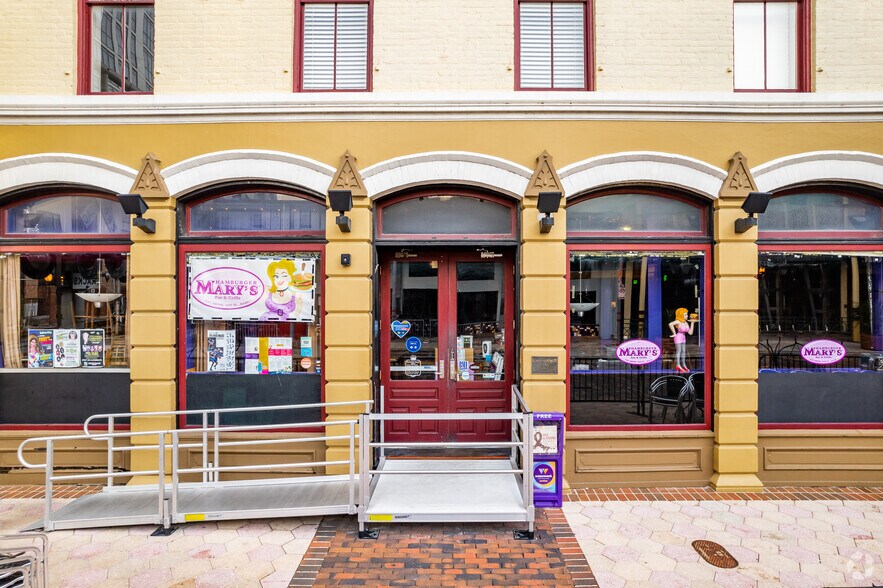 110 W Church St, Orlando, FL à louer - Photo du bâtiment - Image 3 de 11