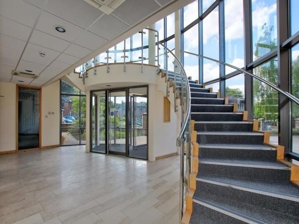 Cardale Park, Harrogate for sale - Interior Photo - Image 2 of 5