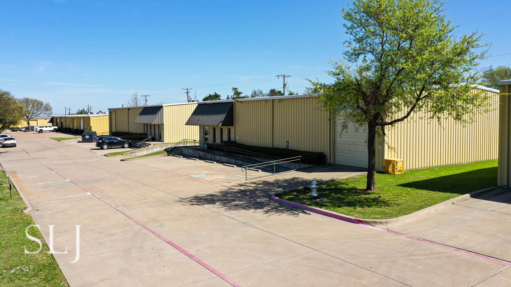 Still Meadow Industrial Park portfolio of 18 properties for sale on LoopNet.ca Primary Photo- Image 1 of 21