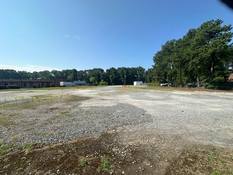 4030 Shirley Dr SW, Atlanta, GA for lease - Building Photo - Image 3 of 4