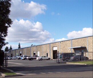 Plus de détails pour 2657-2677 N Argyle Ave, Fresno, CA - Industriel à louer