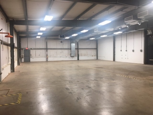 753 US Route 30 W, Imperial, PA for lease Interior Photo- Image 1 of 4