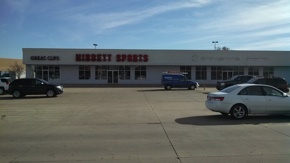 2100-2110 Woodfall Dr, Charleston, IL à louer - Photo du bâtiment - Image 2 de 3