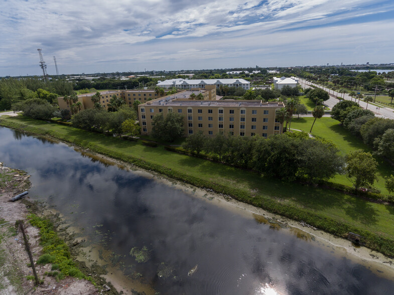 2648-2665 2nd Ave N, Lake Worth, FL for sale - Aerial - Image 3 of 6