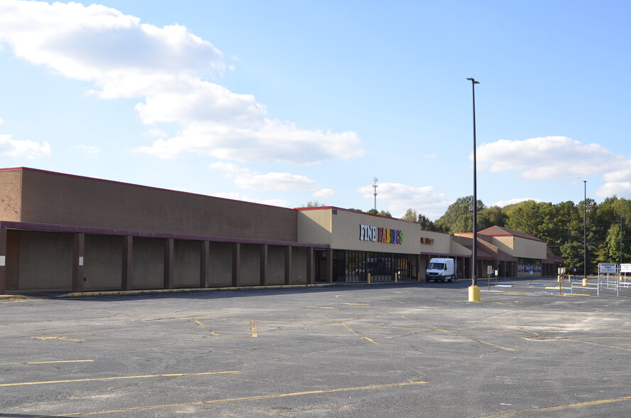 143-271 S Elm St, Commerce, GA for lease - Building Photo - Image 2 of 8