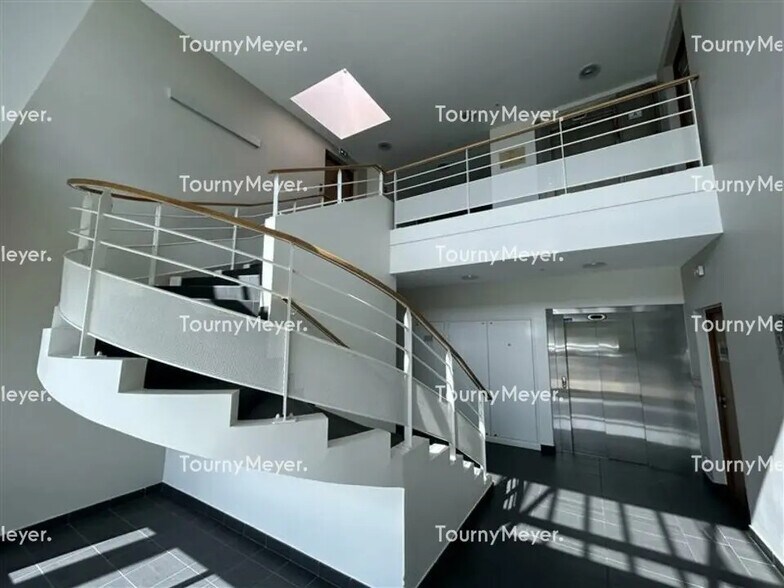 Bureau dans Nantes à louer - Photo du bâtiment - Image 2 de 9