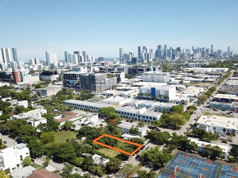 3041 NW 5th Ave, Miami, FL for sale - Building Photo - Image 2 of 12