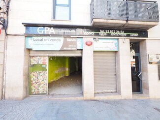 Plus de détails pour Multi-résidentiel à vendre