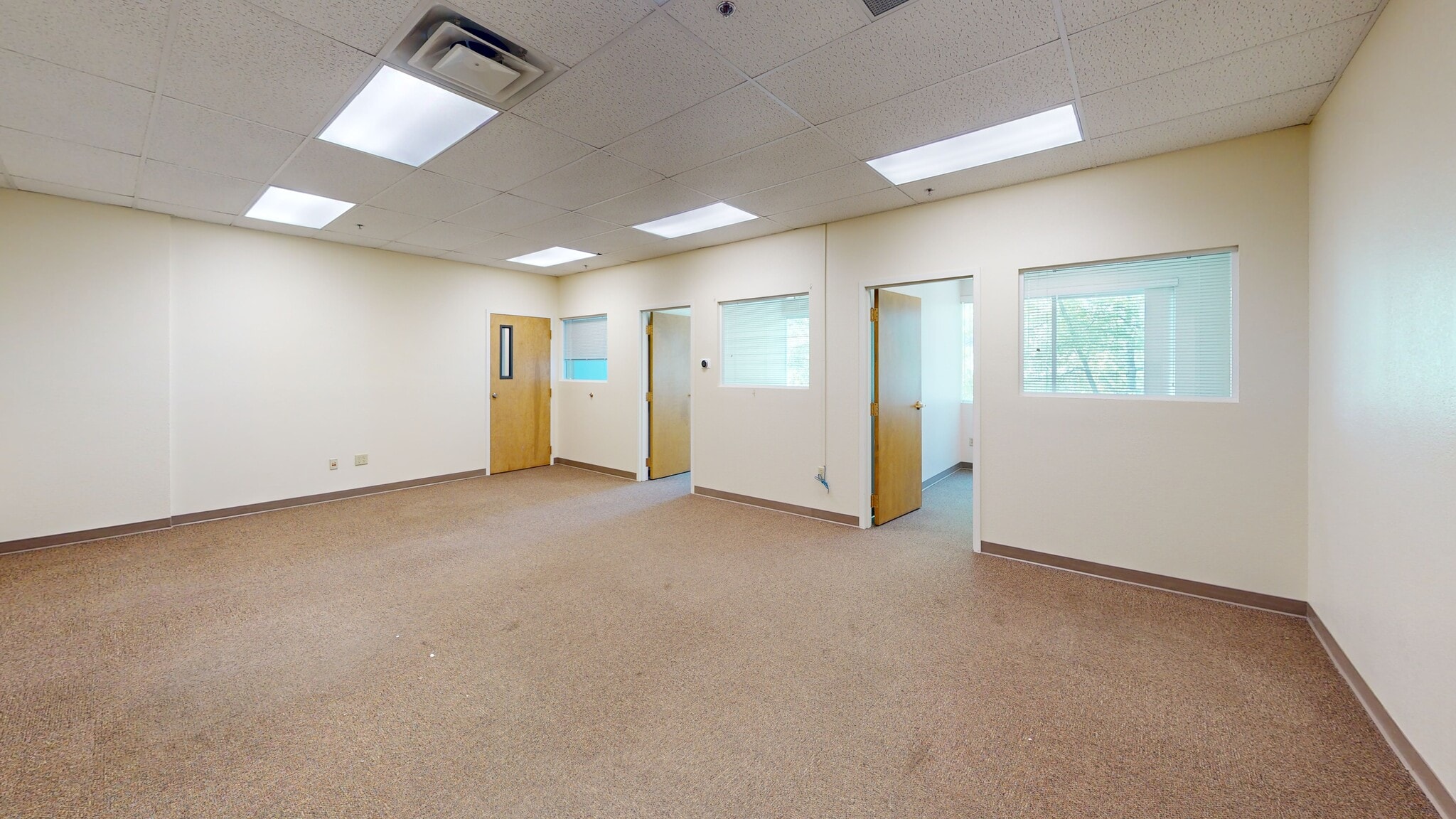 6225 Neil Rd, Reno, NV for lease Interior Photo- Image 1 of 3